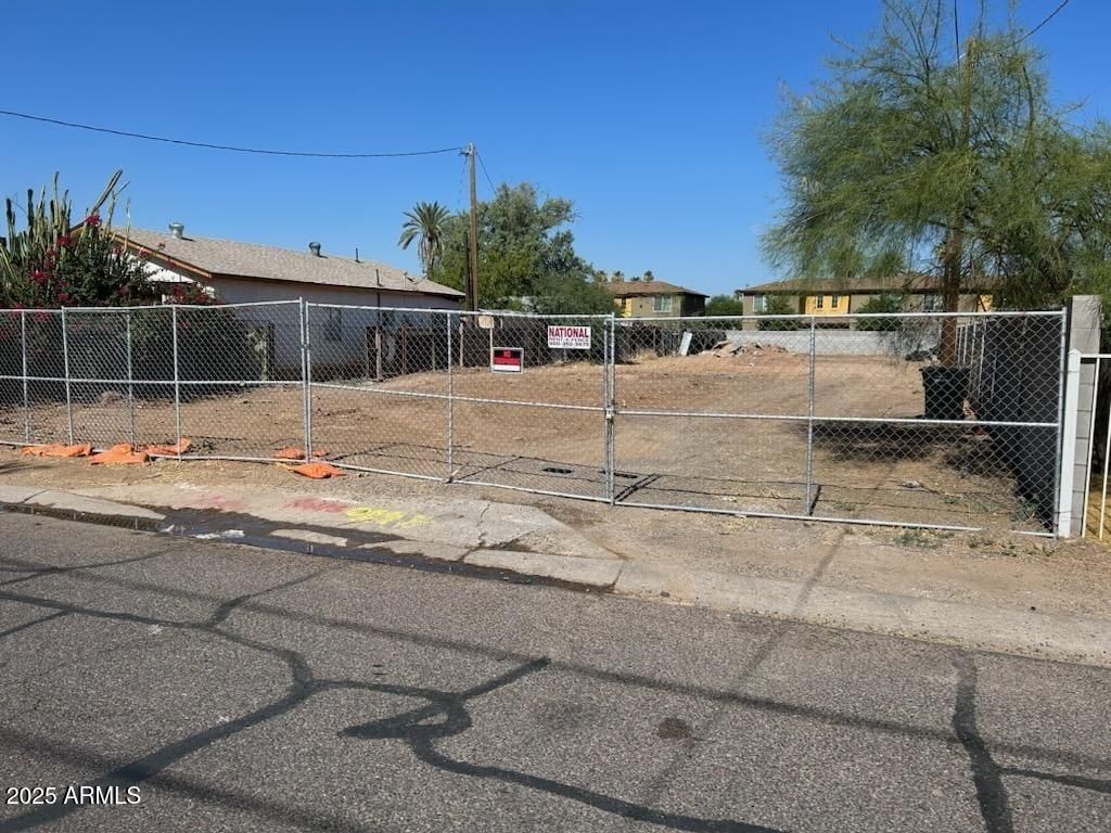 Photo of 4440 N 13th Place #22, Phoenix, AZ 85014 (MLS # 6808645)