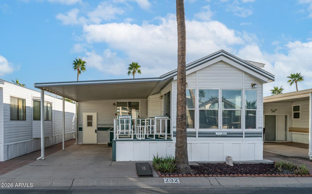 Photo of 232 Aquamarine Drive #232, Apache Junction, AZ 85119 (MLS # 6982140)