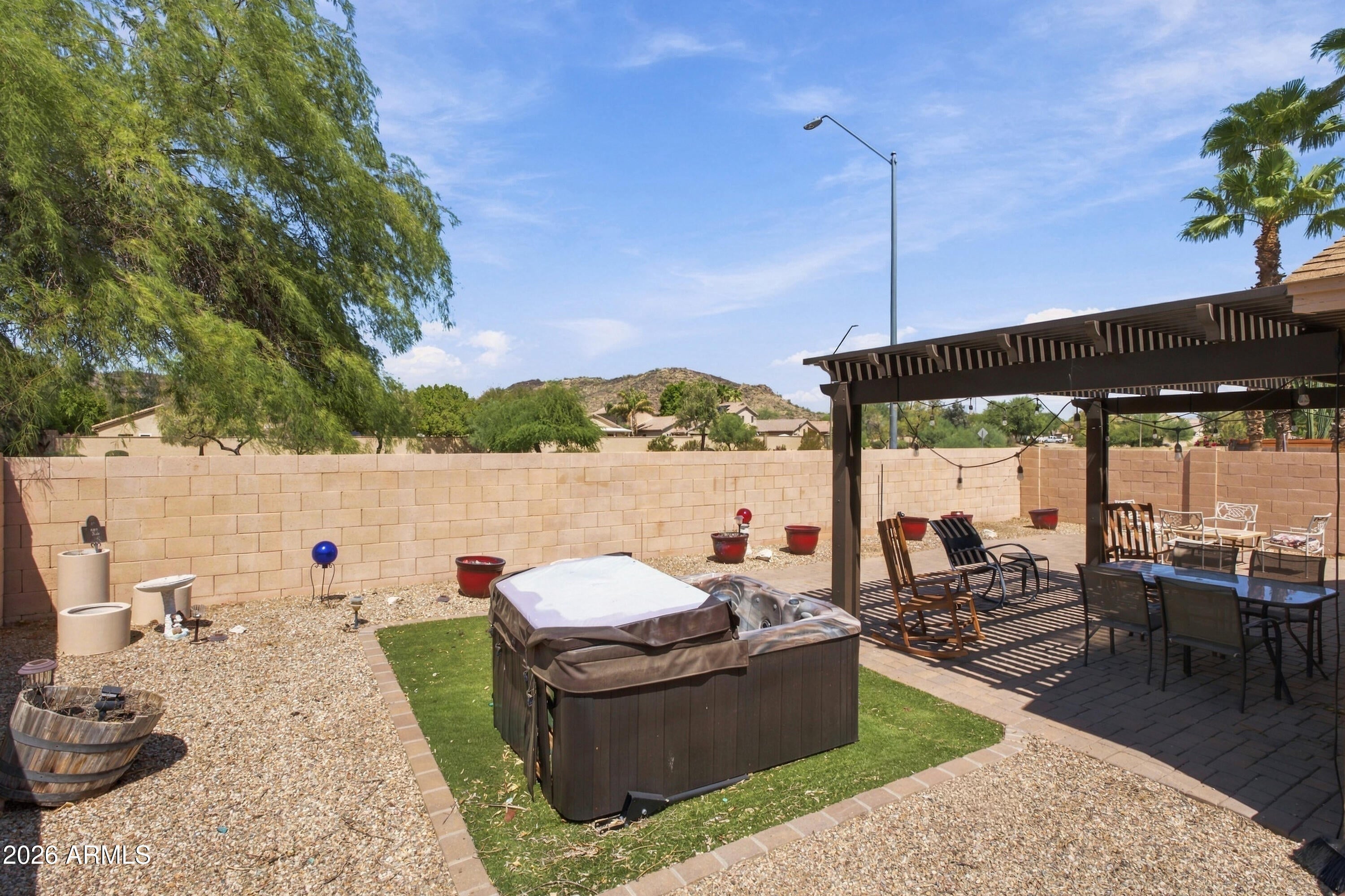 4060 W VILLA LINDA Drive