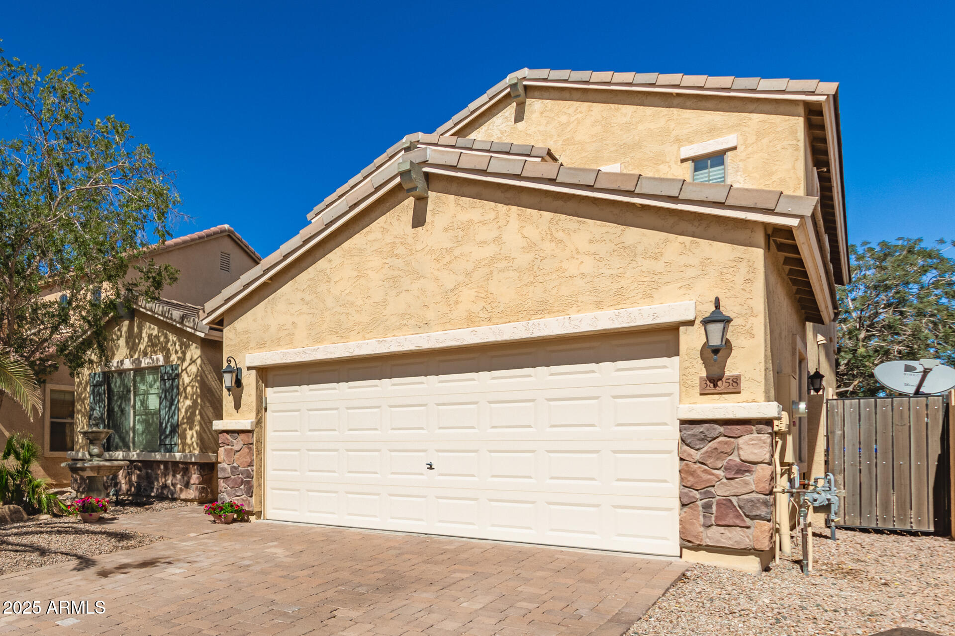 38058 W VERA CRUZ Drive