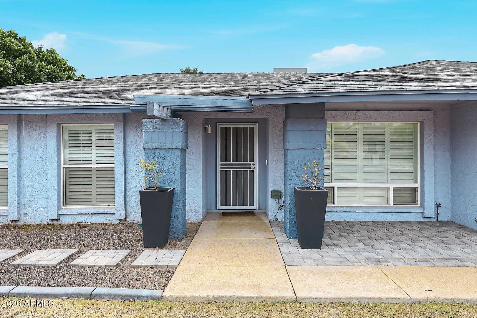 1037 E ACOMA Drive