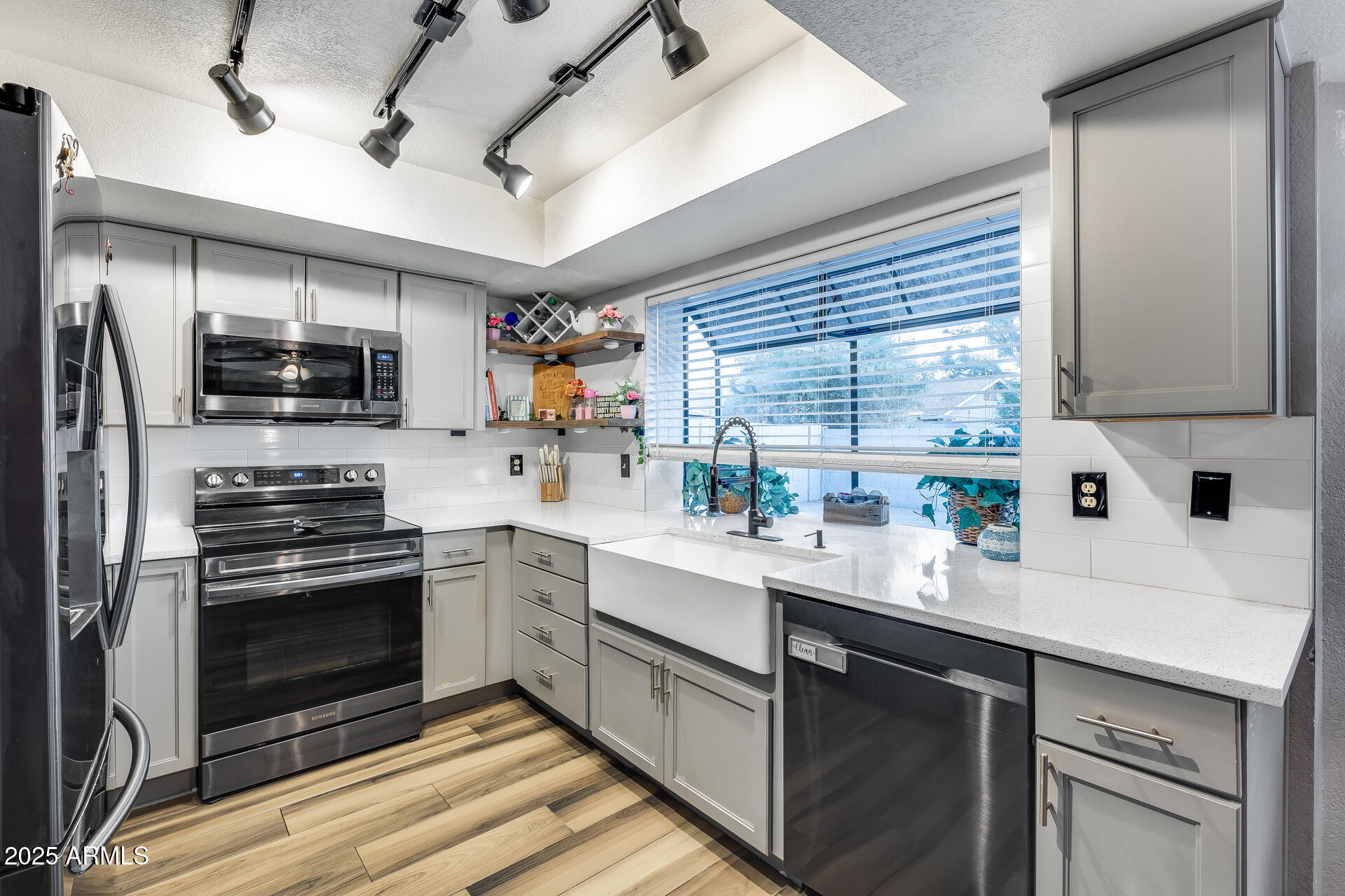 5315 W SHAW BUTTE Drive