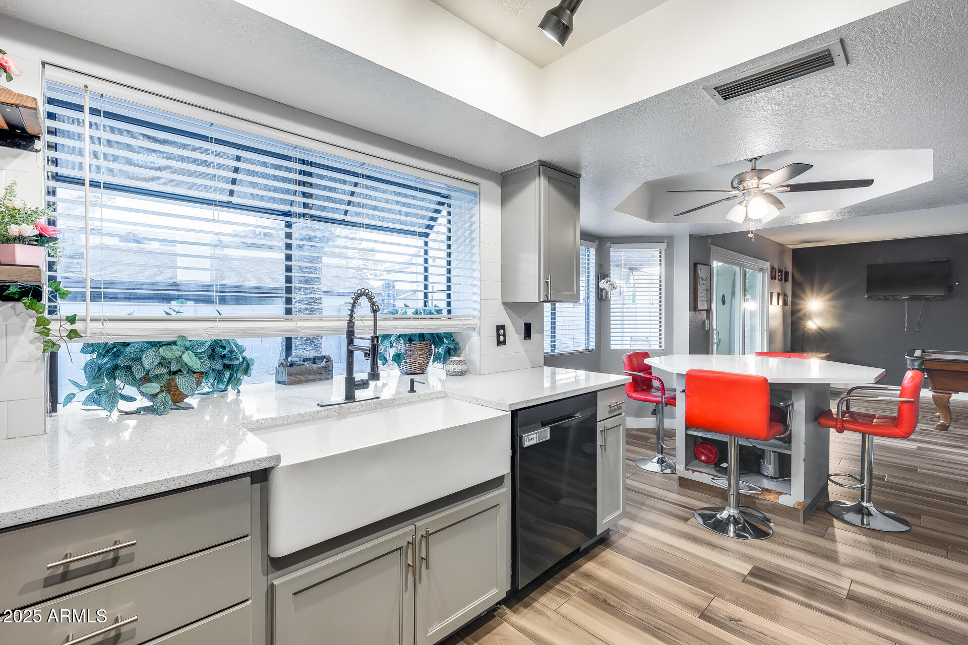 5315 W SHAW BUTTE Drive