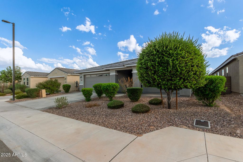 Photo of 18607 W Reade Avenue, Litchfield Park, AZ 85340 (MLS # 6919760)