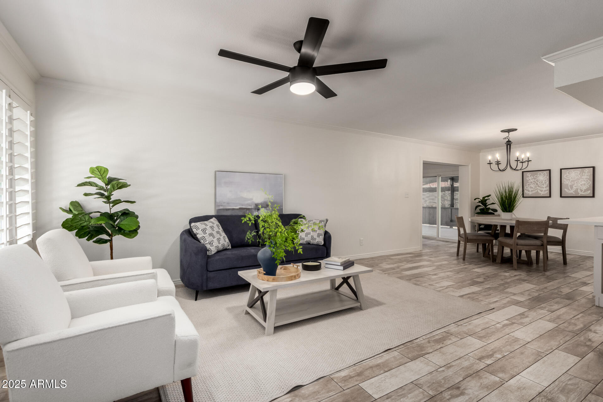 2409 W JAVELINA Avenue