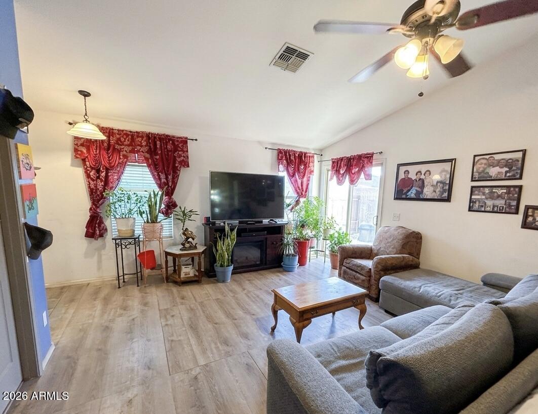 3202 W CARLOS Lane