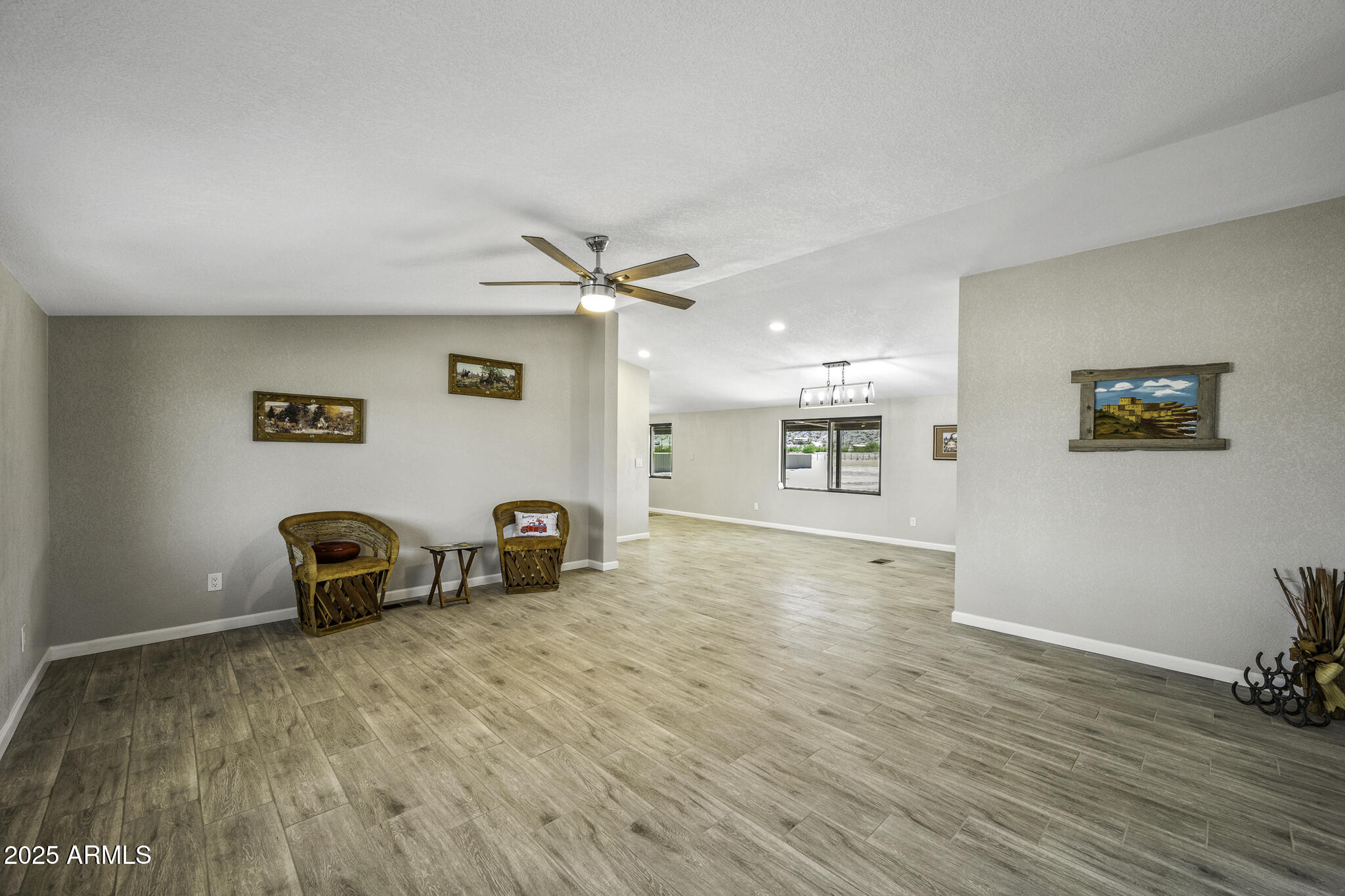 13050 N BREEZE Way