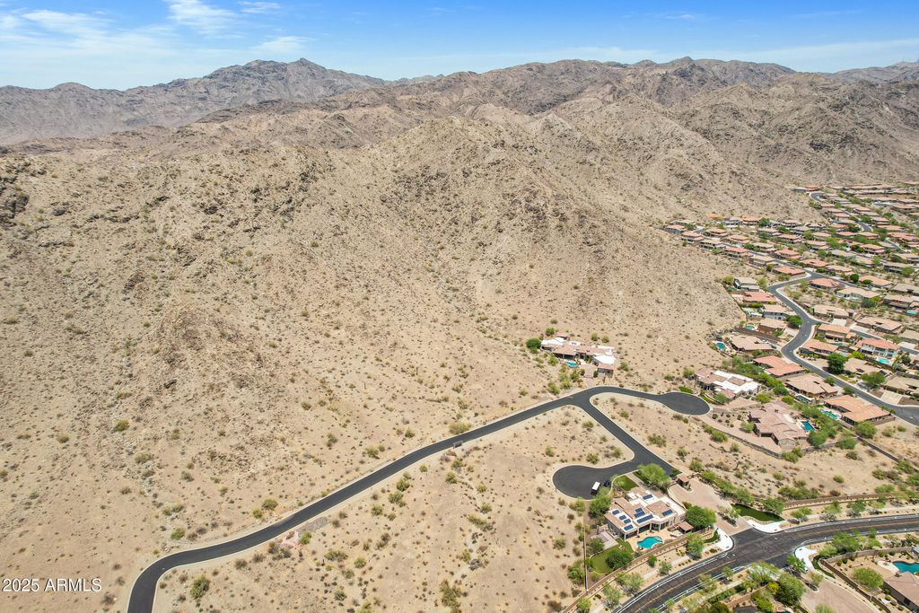 Photo of 3054 W Briarwood Terrace #92, Phoenix, AZ 85045 (MLS # 6893697)