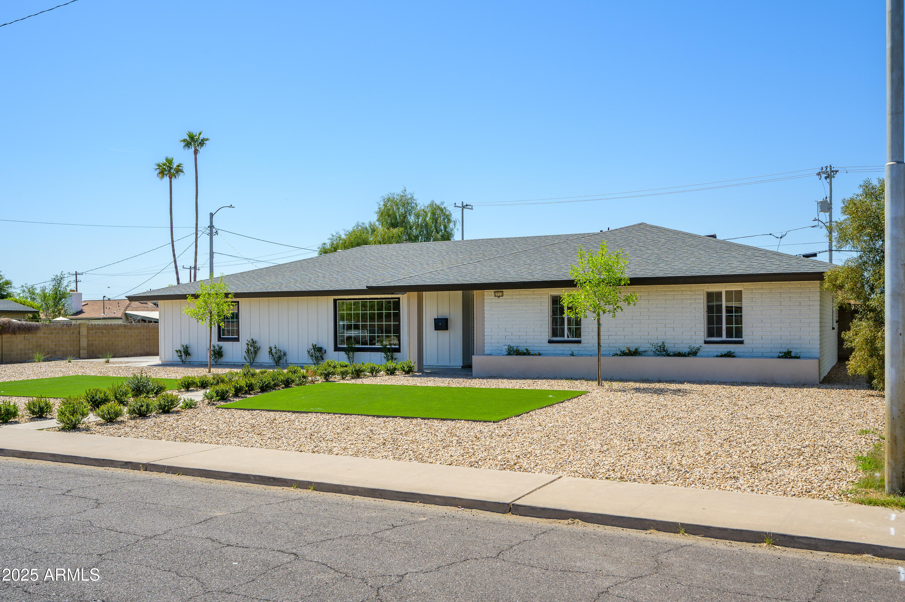 2712 N 20TH Drive