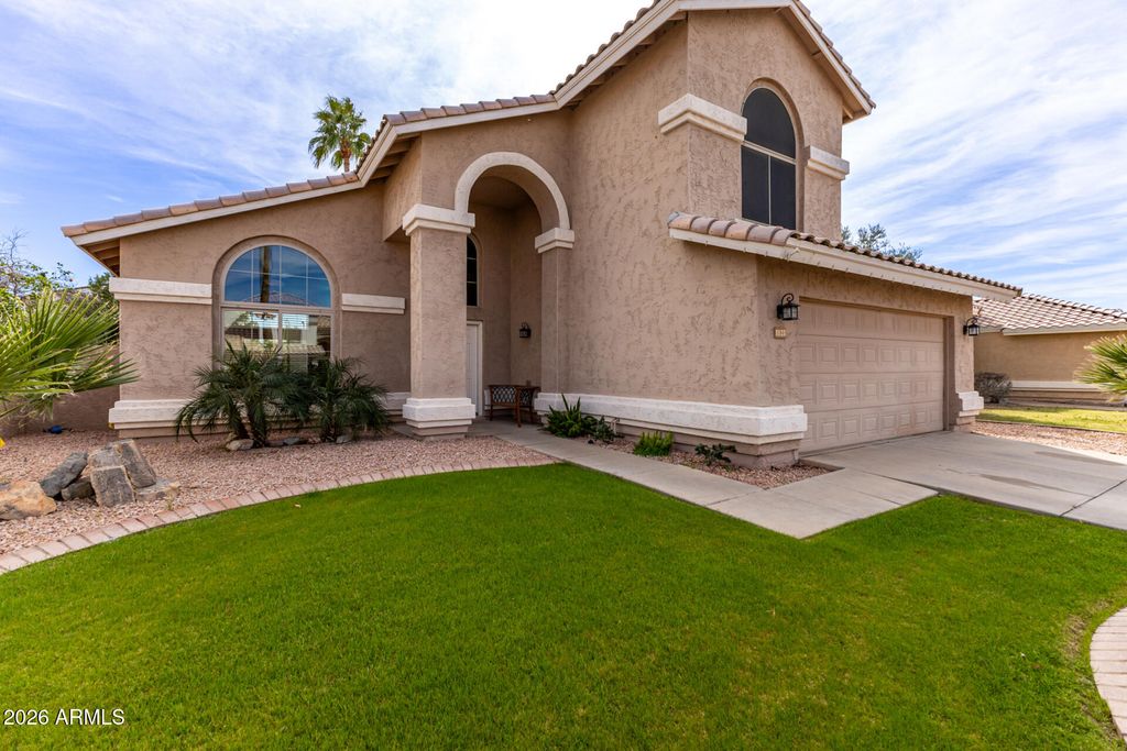 Photo of 1121 W Canary Way, Chandler, AZ 85286 (MLS # 6987373)