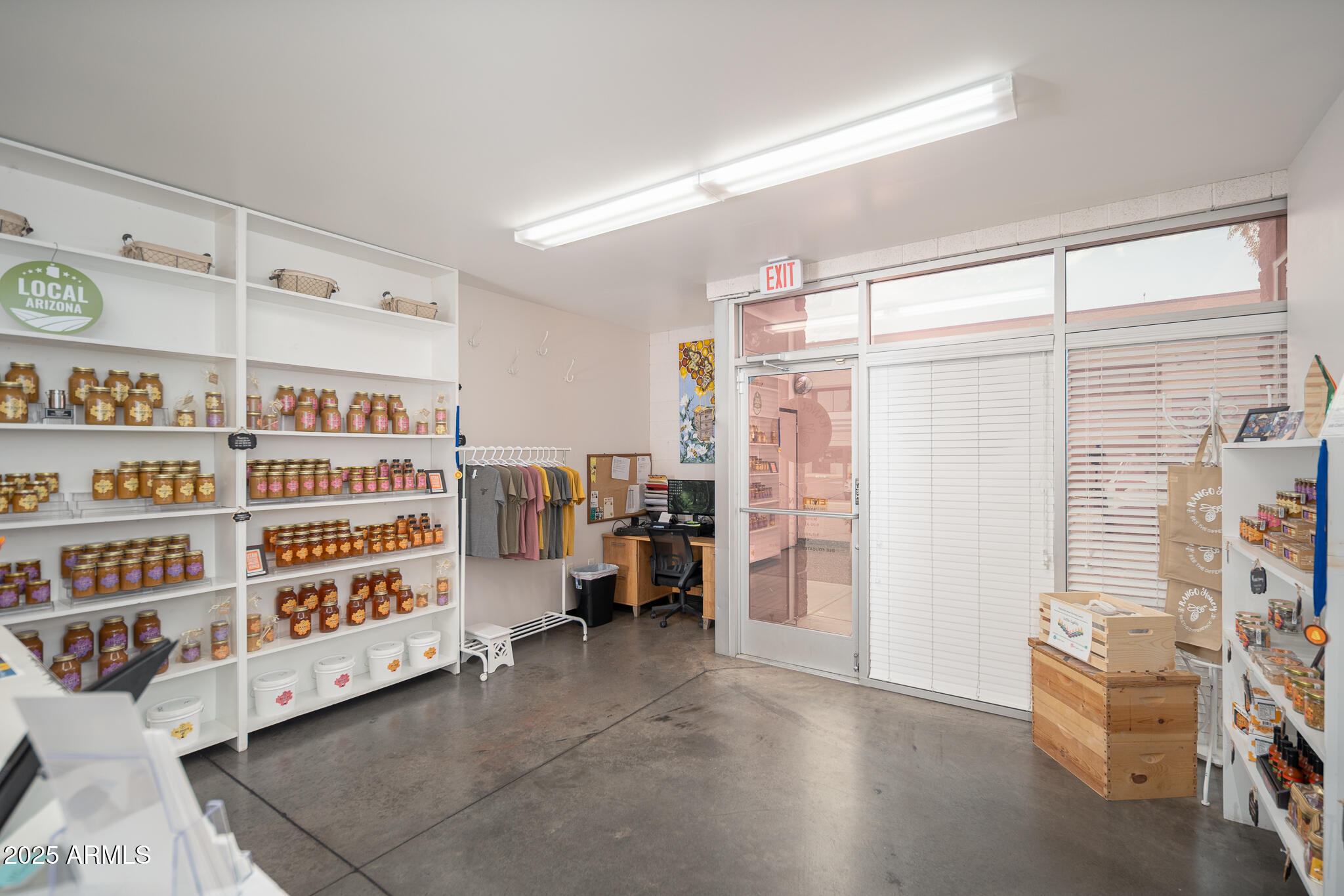 5TH & SMITH CENTER - Commercial Sale