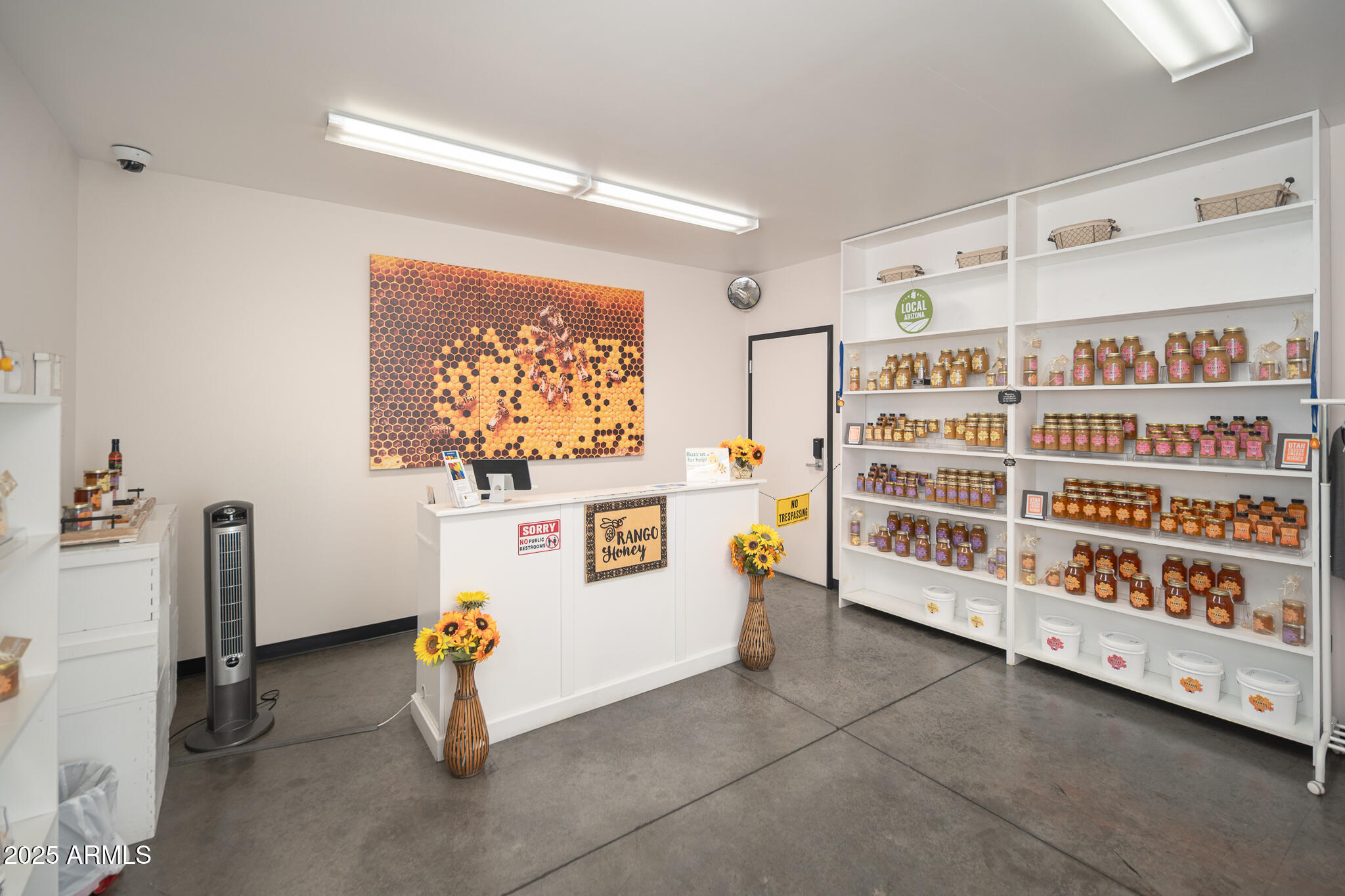 5TH & SMITH CENTER - Commercial Sale