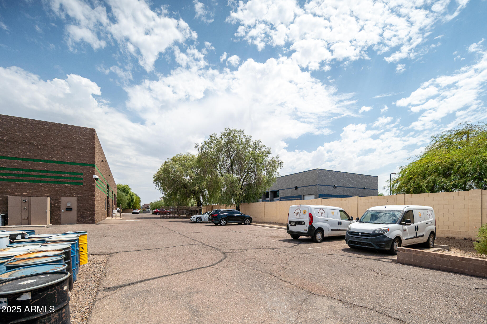 5TH & SMITH CENTER - Commercial Sale
