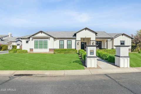 2668 E KINGBIRD Court Gilbert AZ 85297