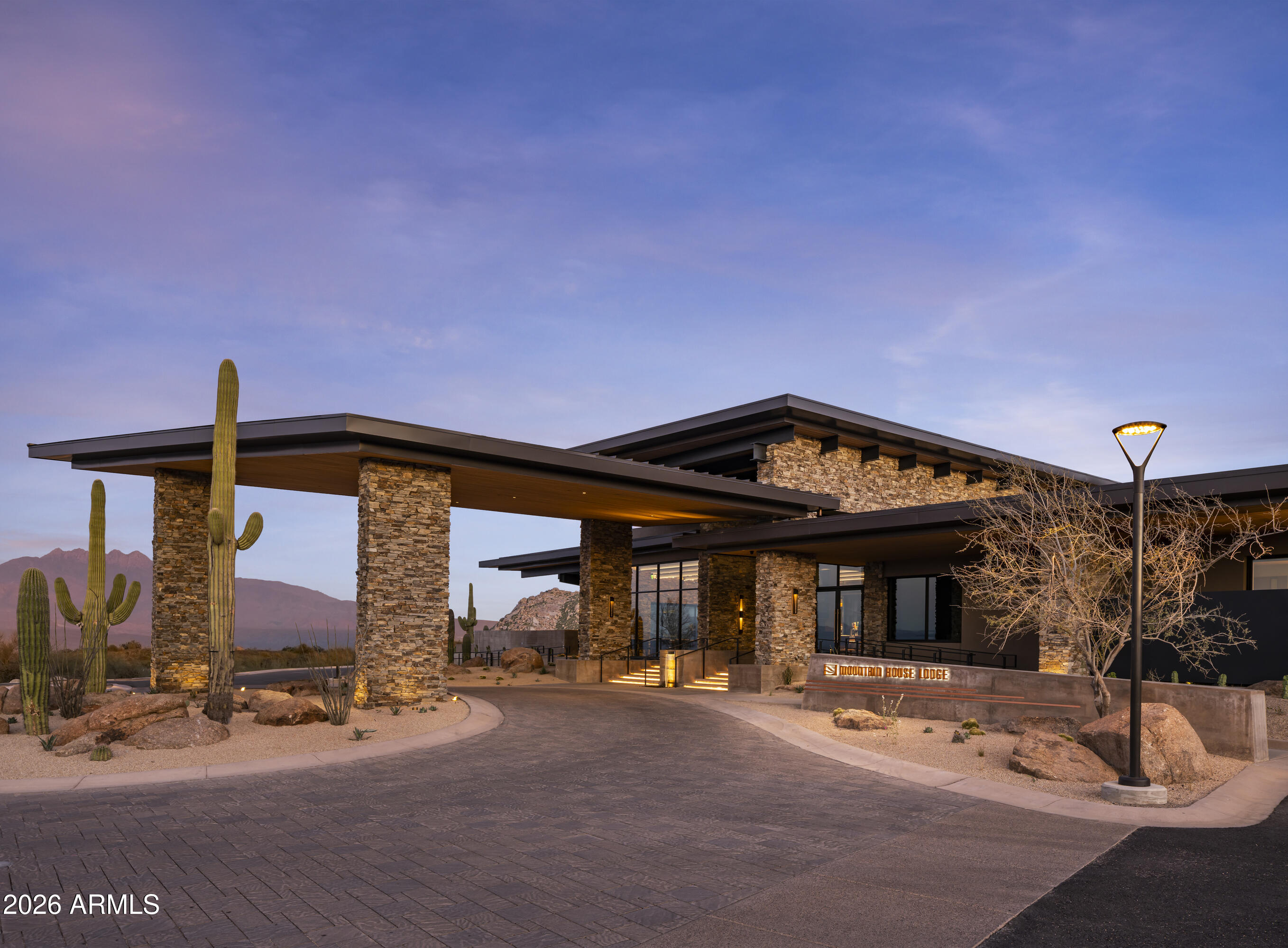 Sereno Canyon Manor Collection - Residential
