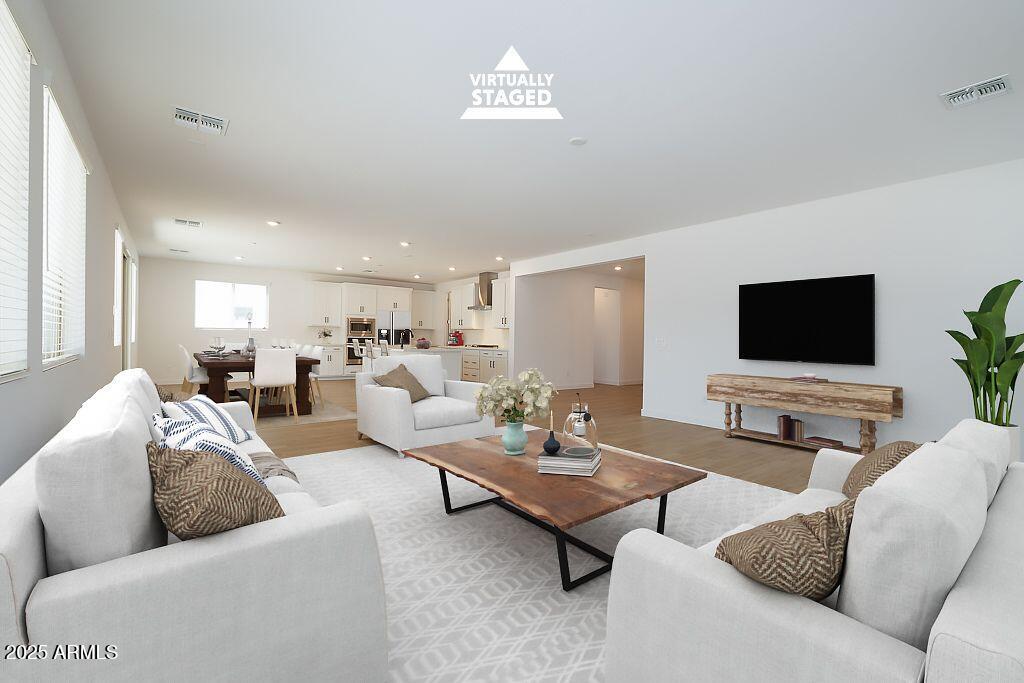 40113 N Alameda Drive