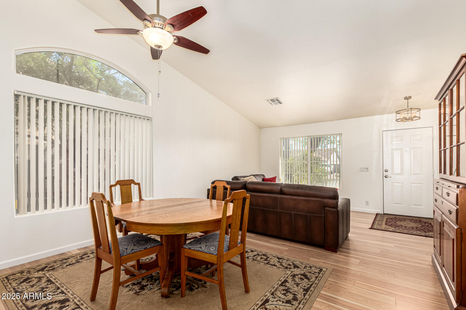 10816 W QUAIL Avenue