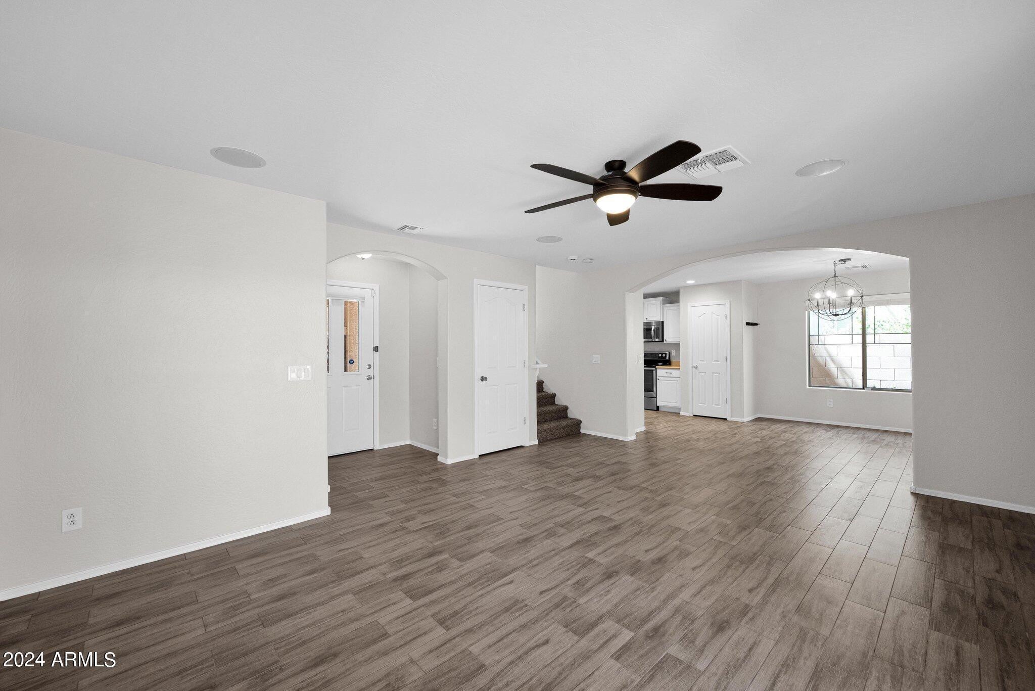 2532 E Vermont Drive