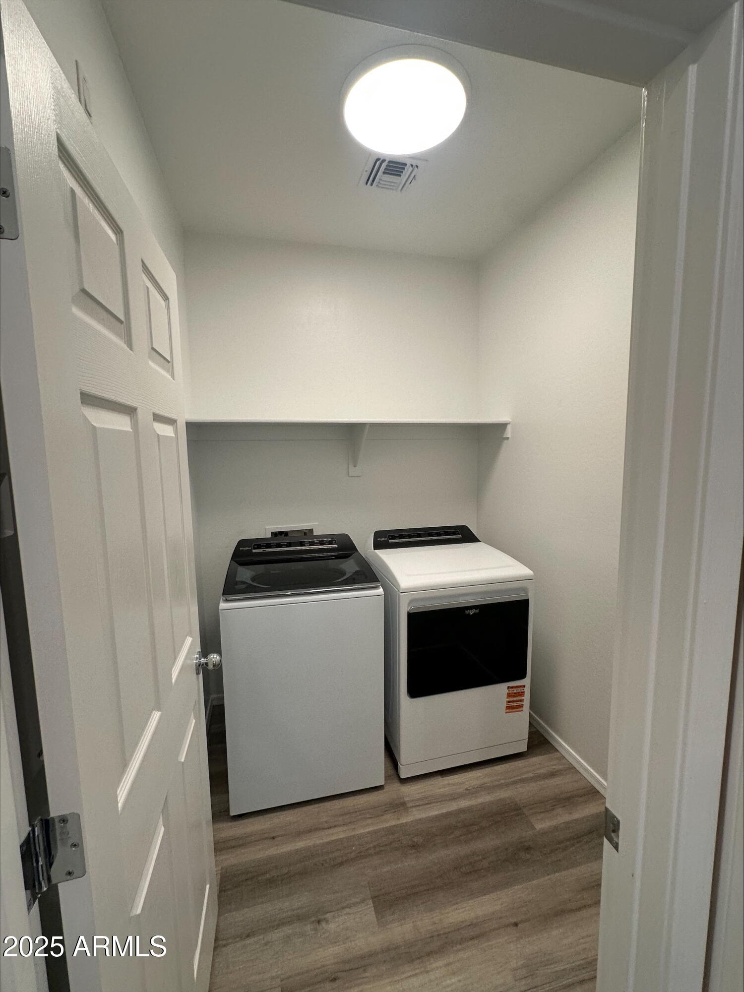 37616 W PATTERSON Street