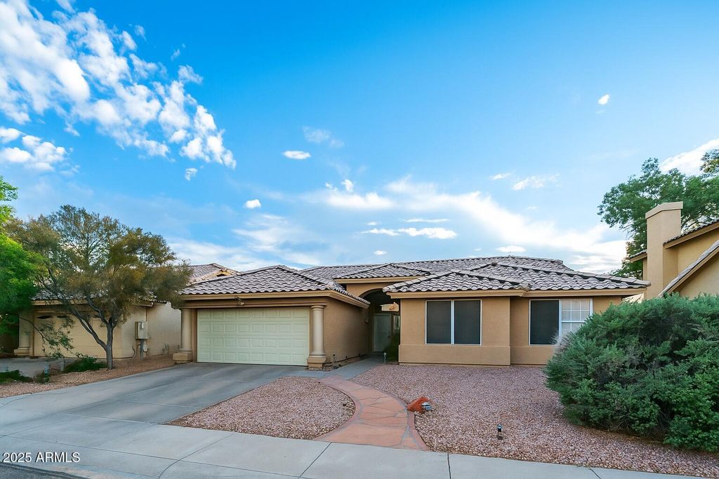 Photo of 782 N Sicily Drive, Chandler, AZ 85226 (MLS # 6922328)