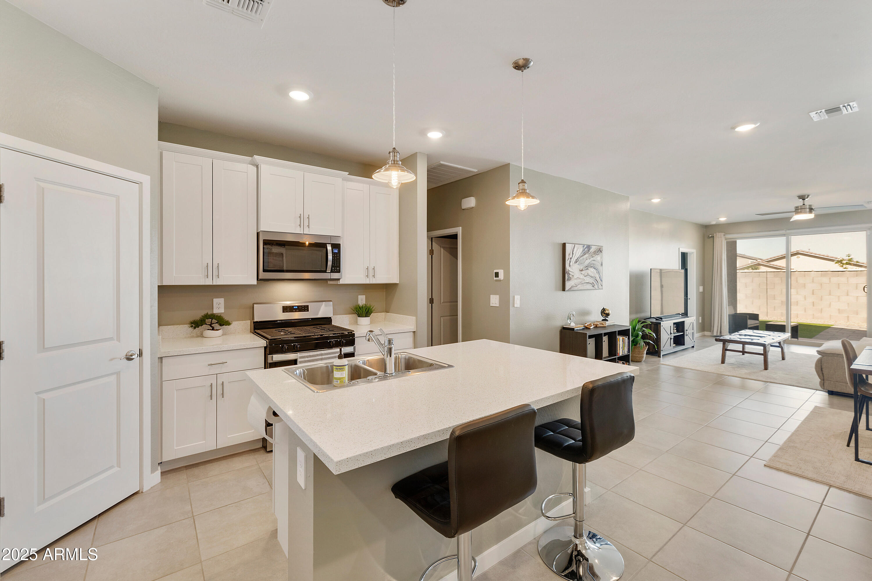 Maricopa, Arizona 85138, United States, 3 Bedrooms Bedrooms, ,2 BathroomsBathrooms,Residential,Active,127177