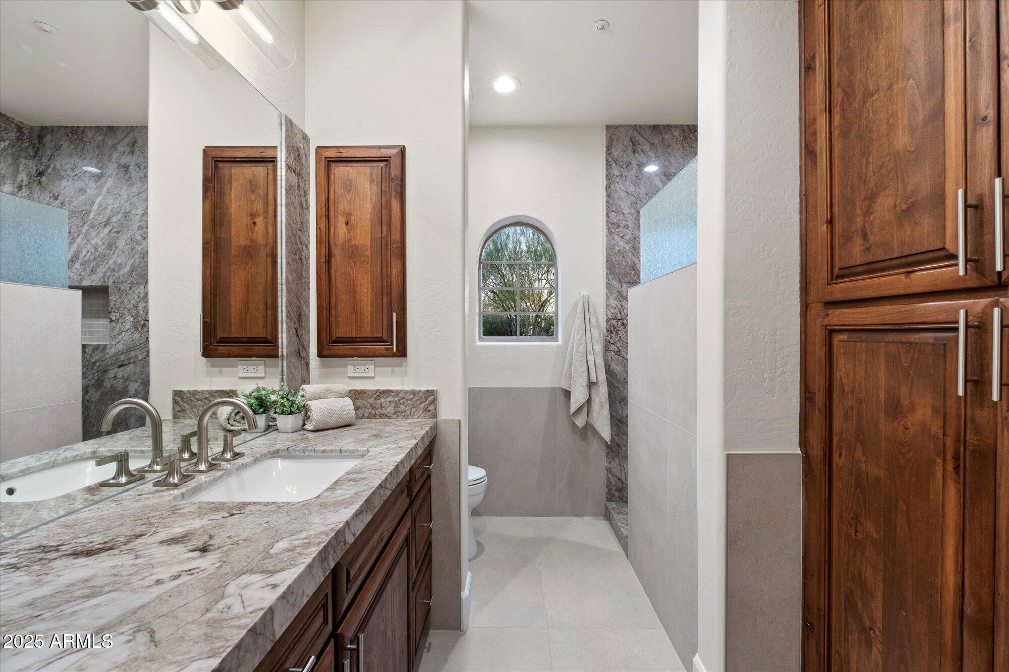 Scottsdale, Arizona, 85266, United States, 5 Bedrooms Bedrooms, ,7 BathroomsBathrooms,Residential,Active,2037510