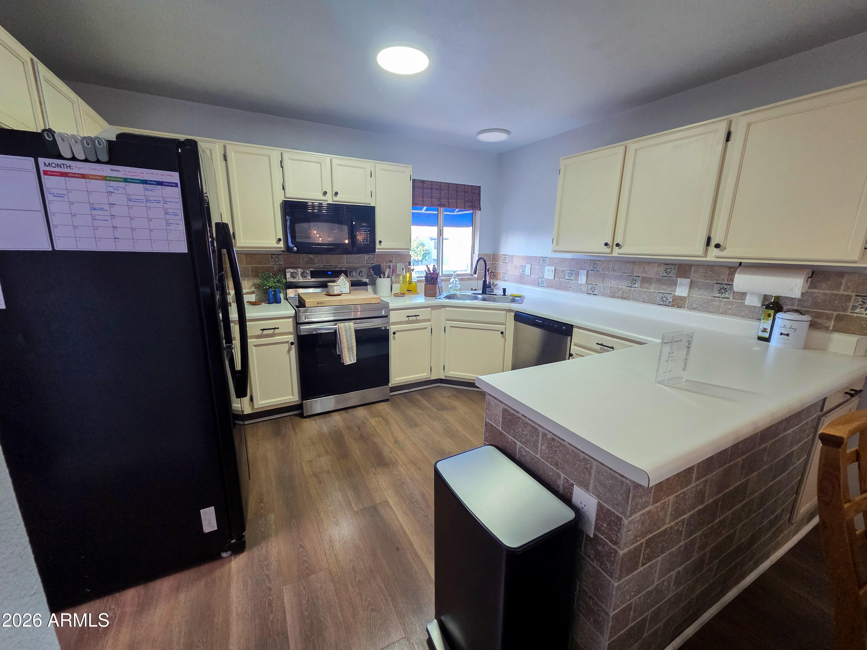 220 N 22nd Place 2006