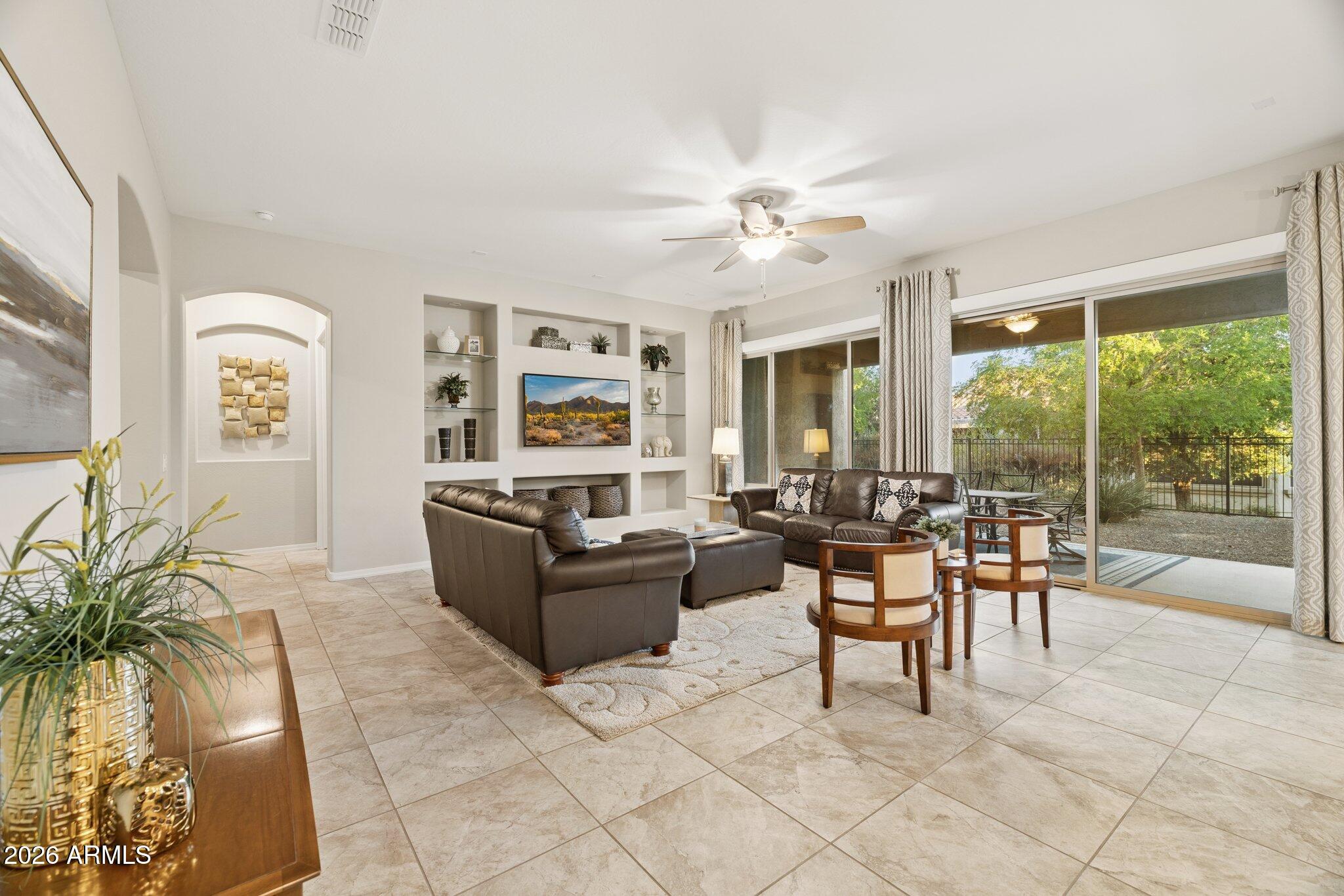 27002 W ORAIBI Drive