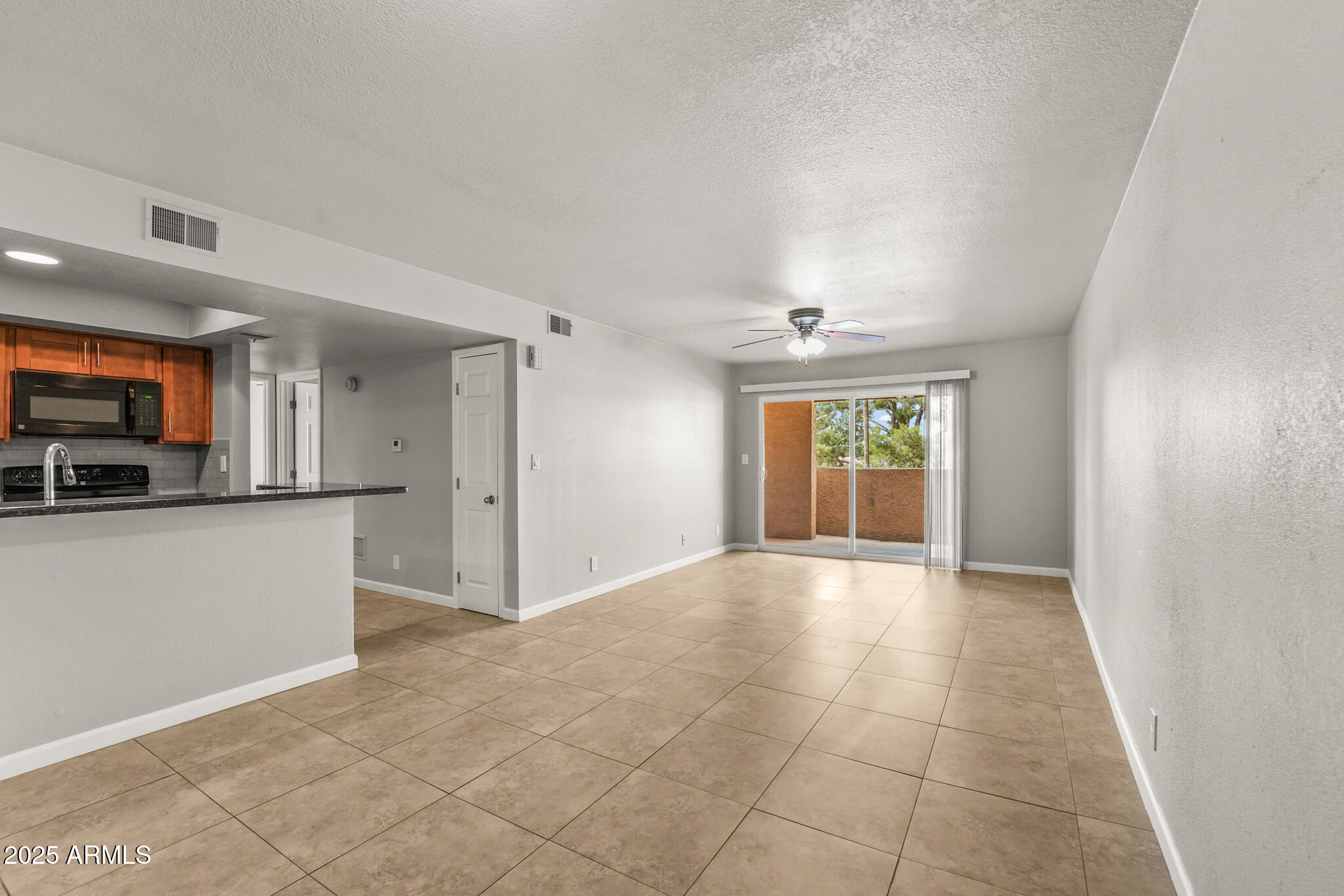 540 N MAY Street 3053