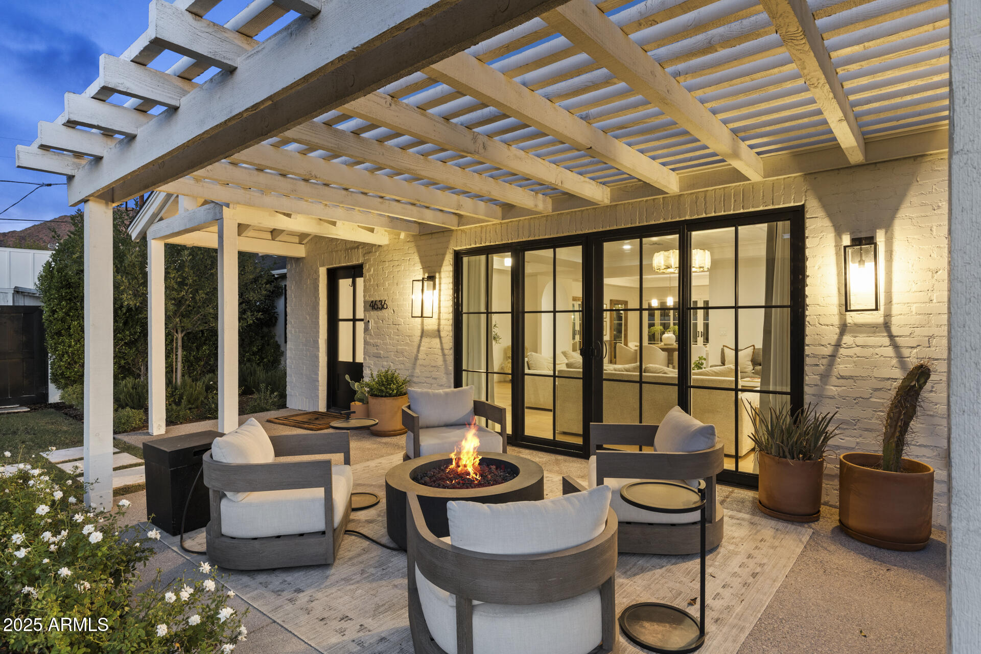 4636 E CALLE VENTURA --