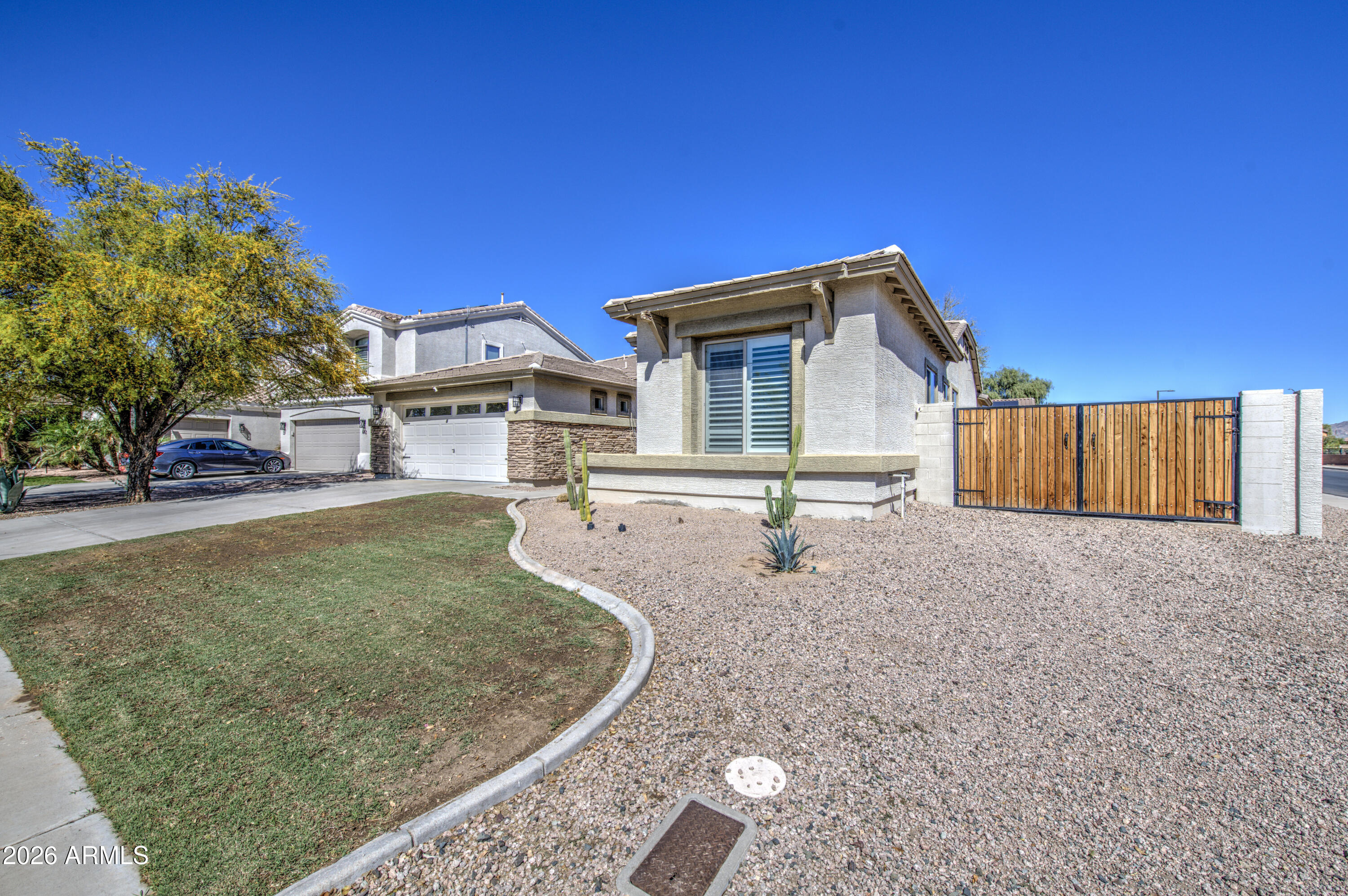 128 E CARIBBEAN Drive