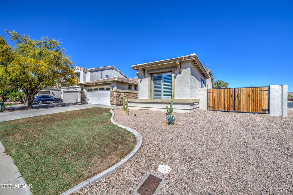 Photo of 128 E Caribbean Drive, Casa Grande, AZ 85122 (MLS # 6998433)