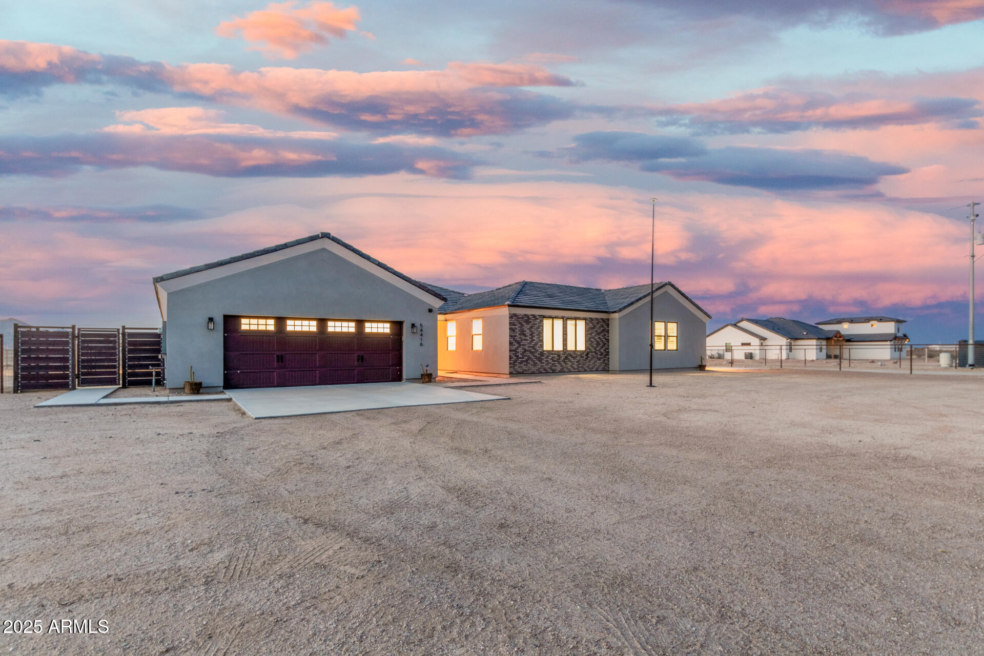 54416 W QUAIL RUN Road