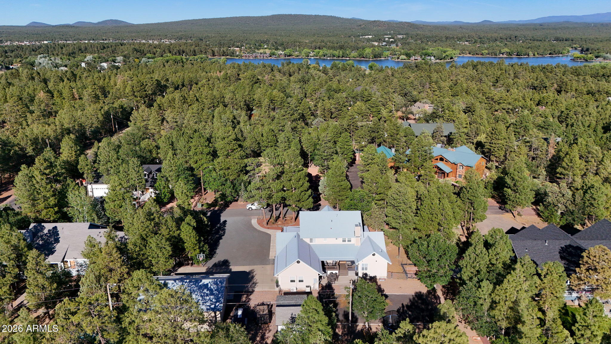 1532 LACIE Lane