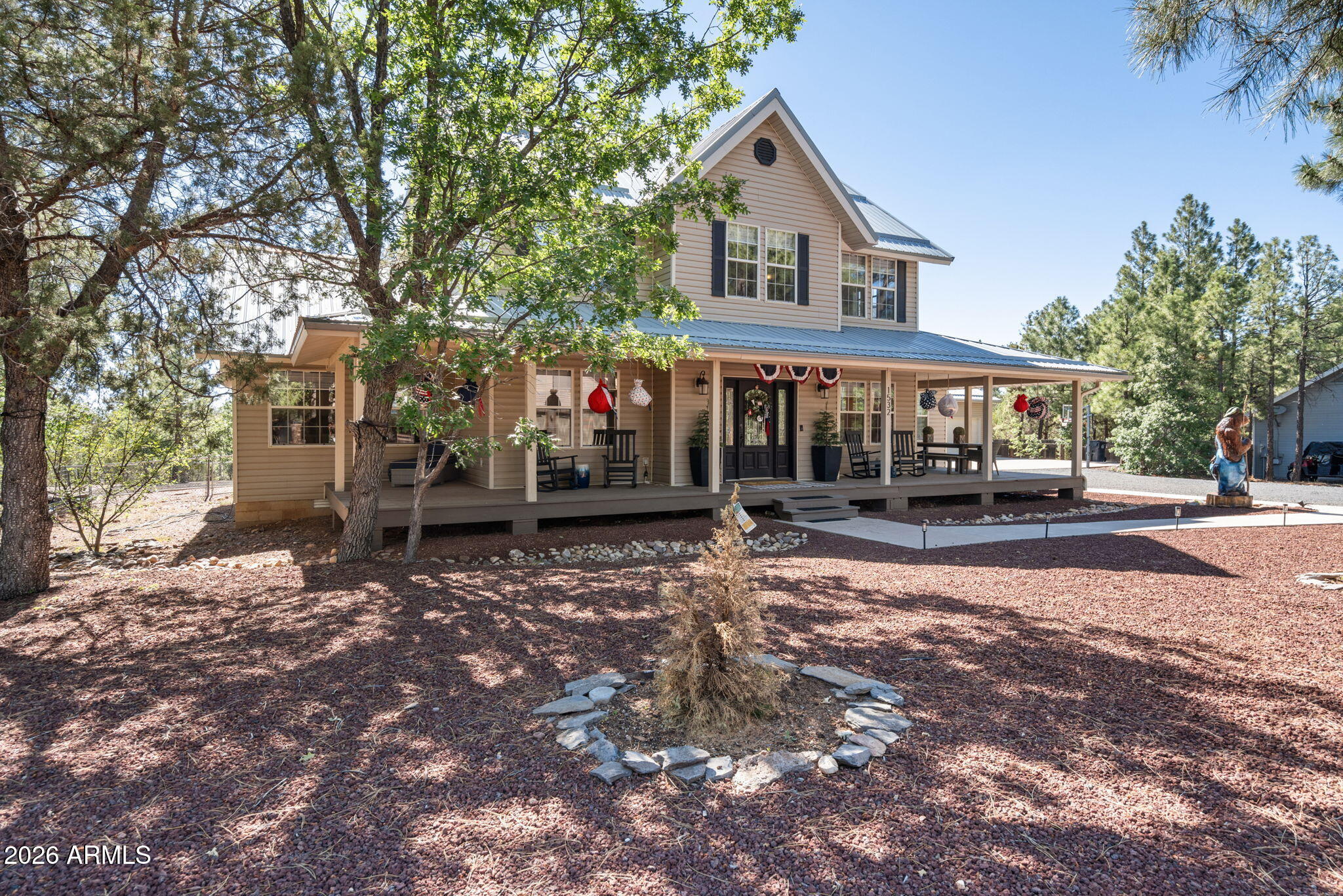 1532 LACIE Lane