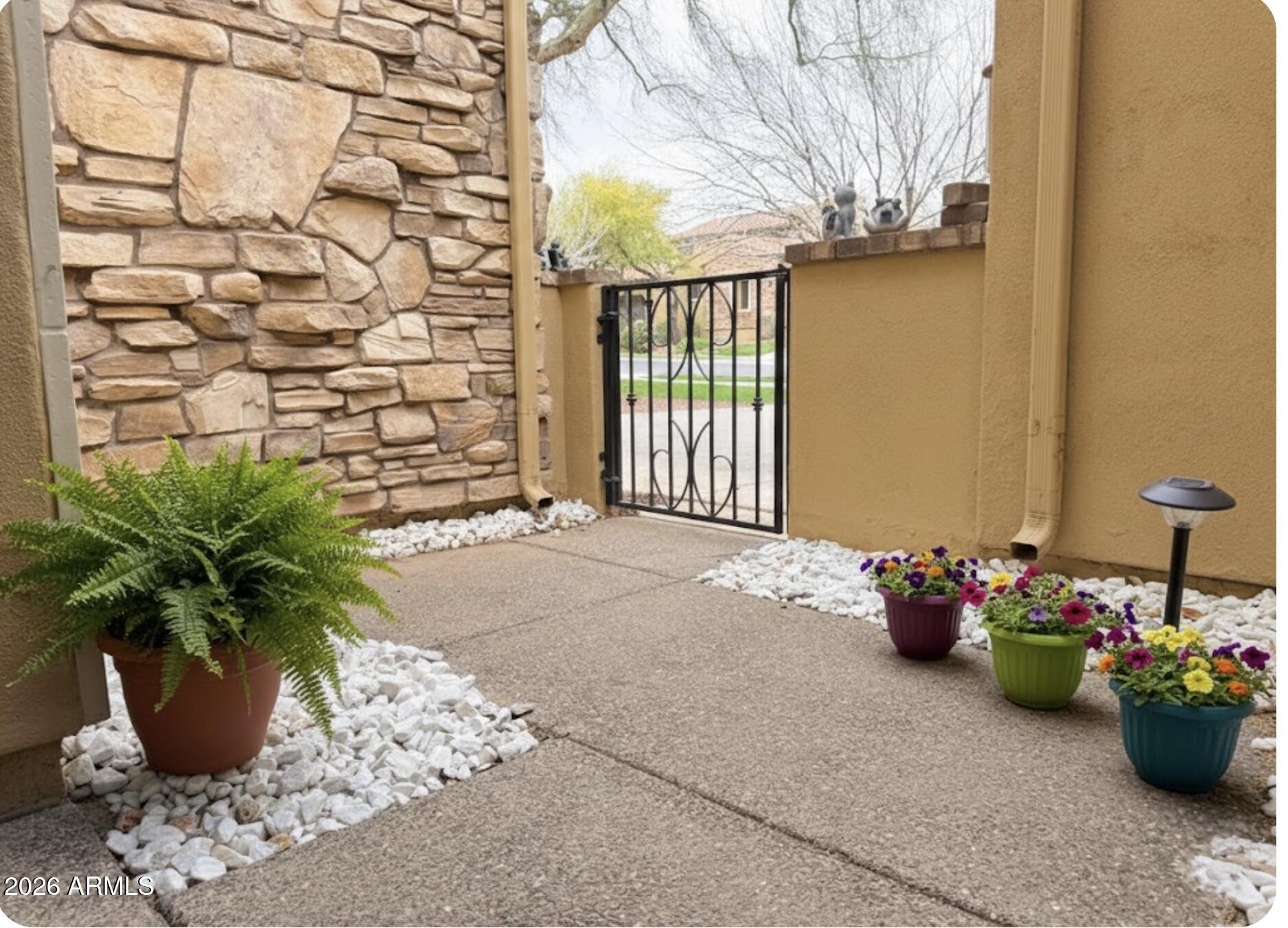 3474 N HOOPER Street