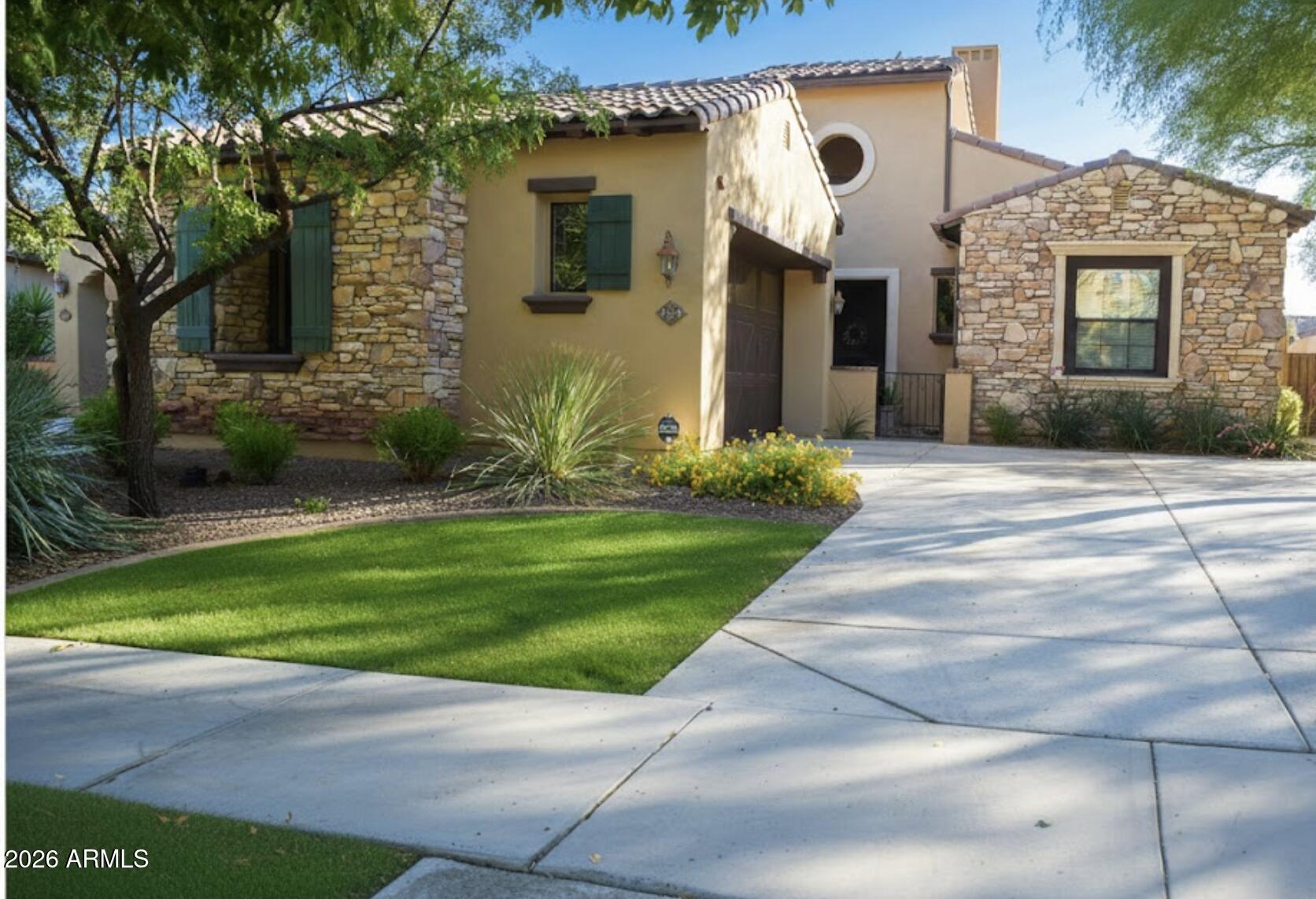 3474 N HOOPER Street