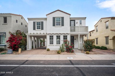 Photo of 2923 N 48th Place, Phoenix, AZ 85018 (MLS # 6966084)