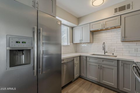 Photo of 4114 E Calle Redonda #54, Phoenix, AZ 85018 (MLS # 6857806)