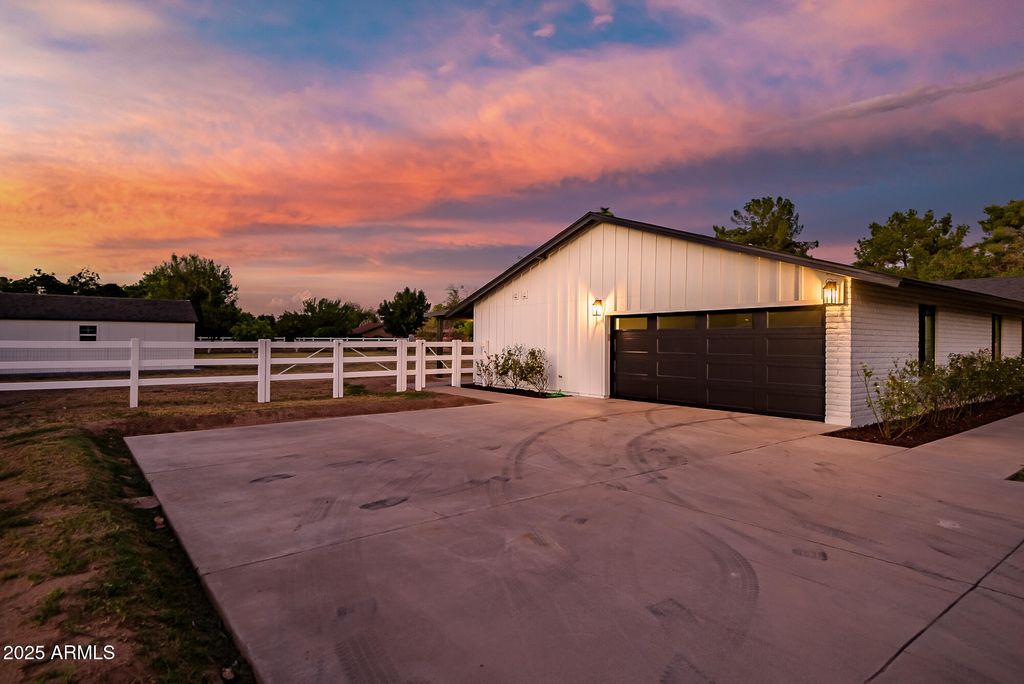 Photo of 16622 W Watkins Street, Goodyear, AZ 85338 (MLS # 6925627)