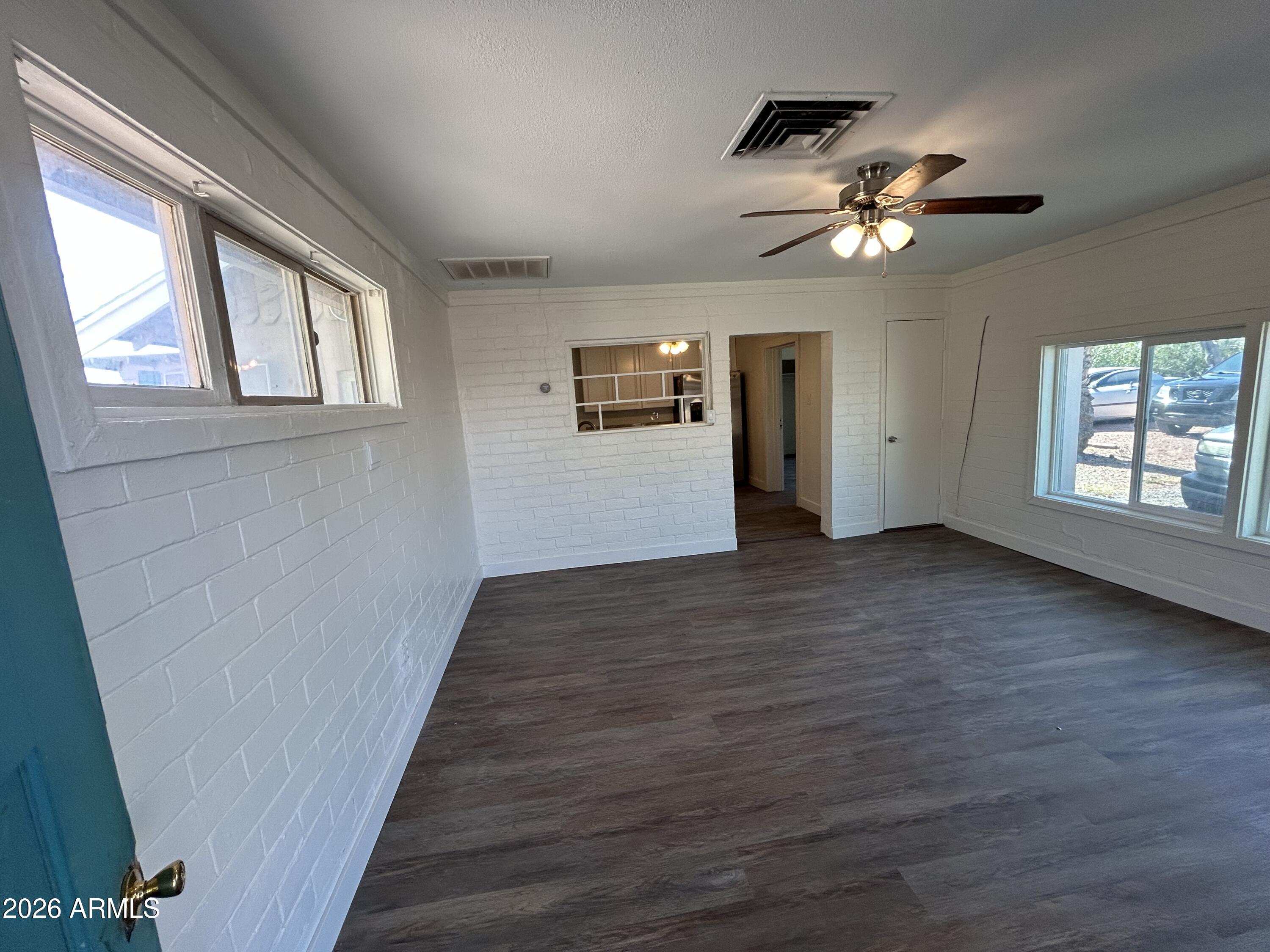 2922 W Granada Road