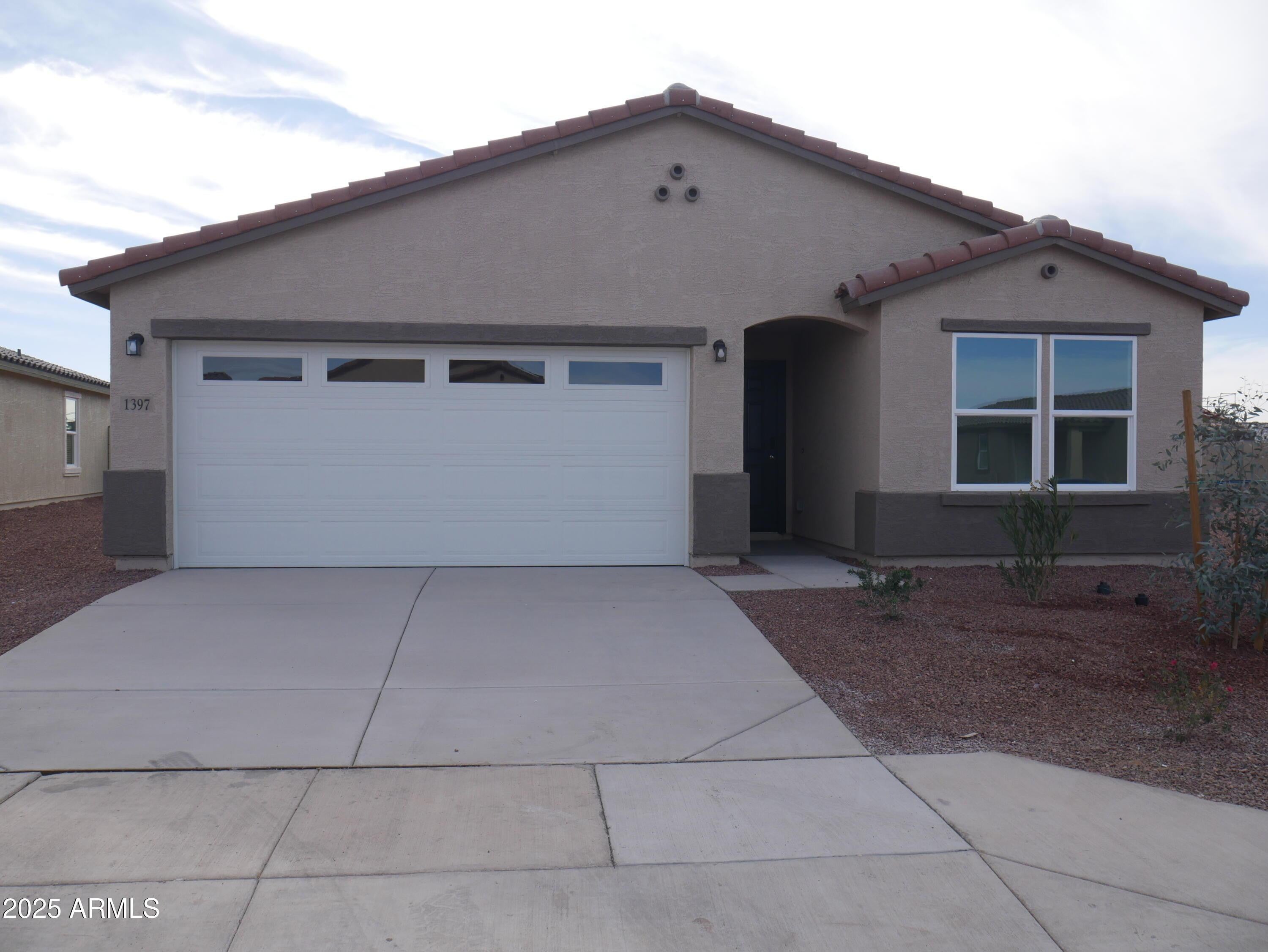 1397 E PEGGY Drive