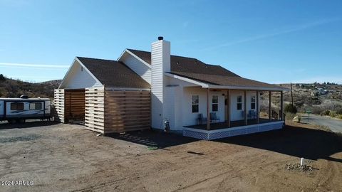 A home in Cordes Lakes