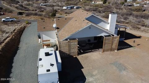 A home in Cordes Lakes