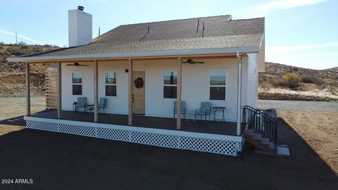 A home in Cordes Lakes