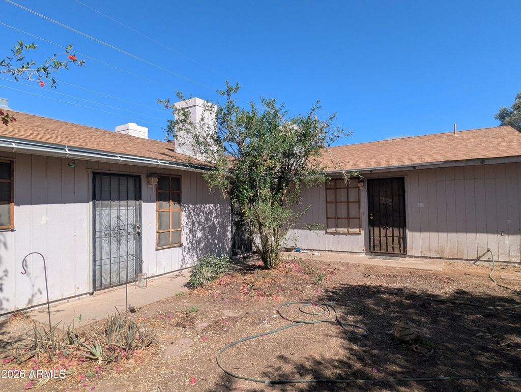 Photo of 404 E Osage Avenue, Apache Junction, AZ 85119 (MLS # 7016776)