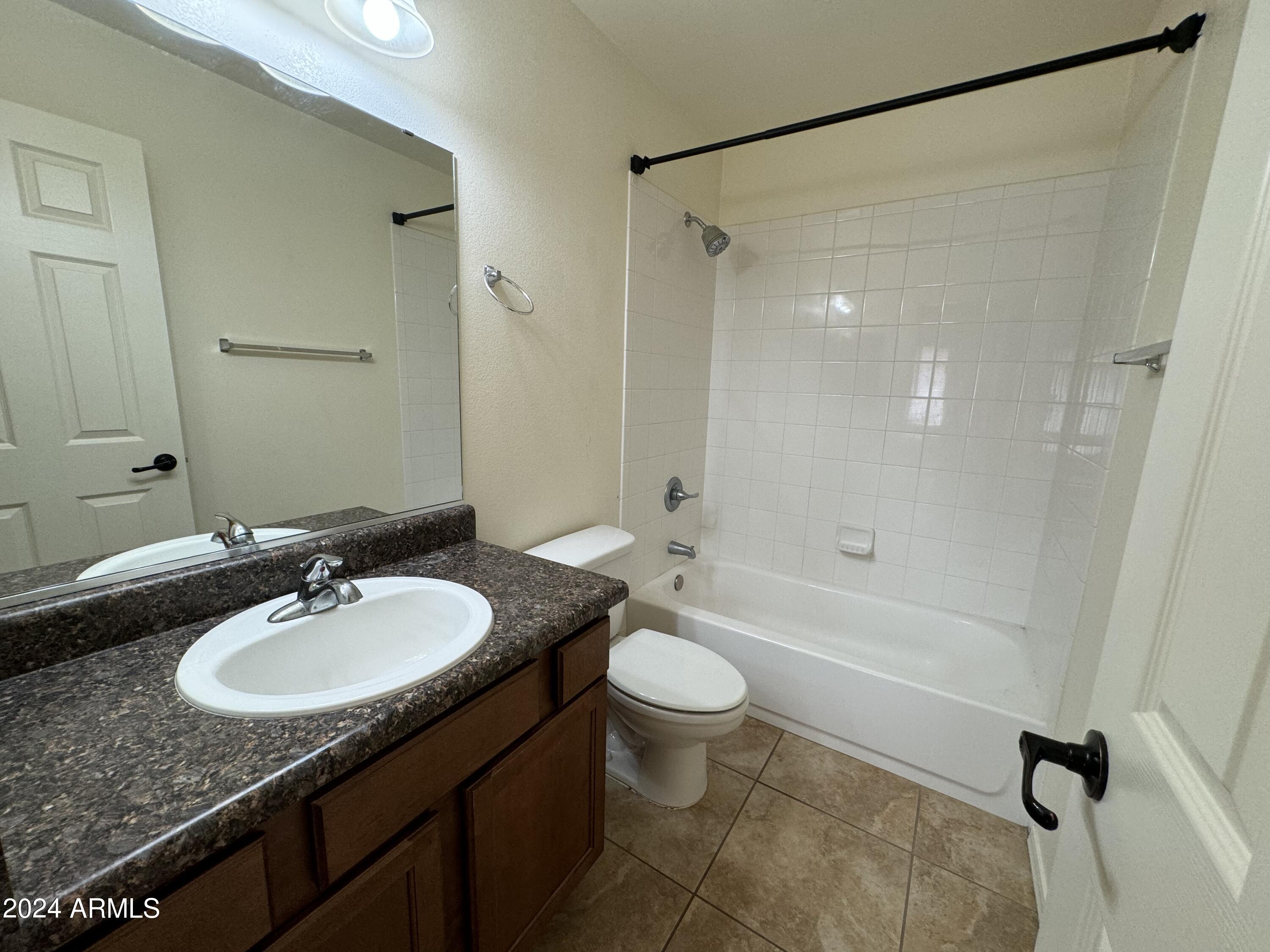 CAMPSTONE - Residential Lease