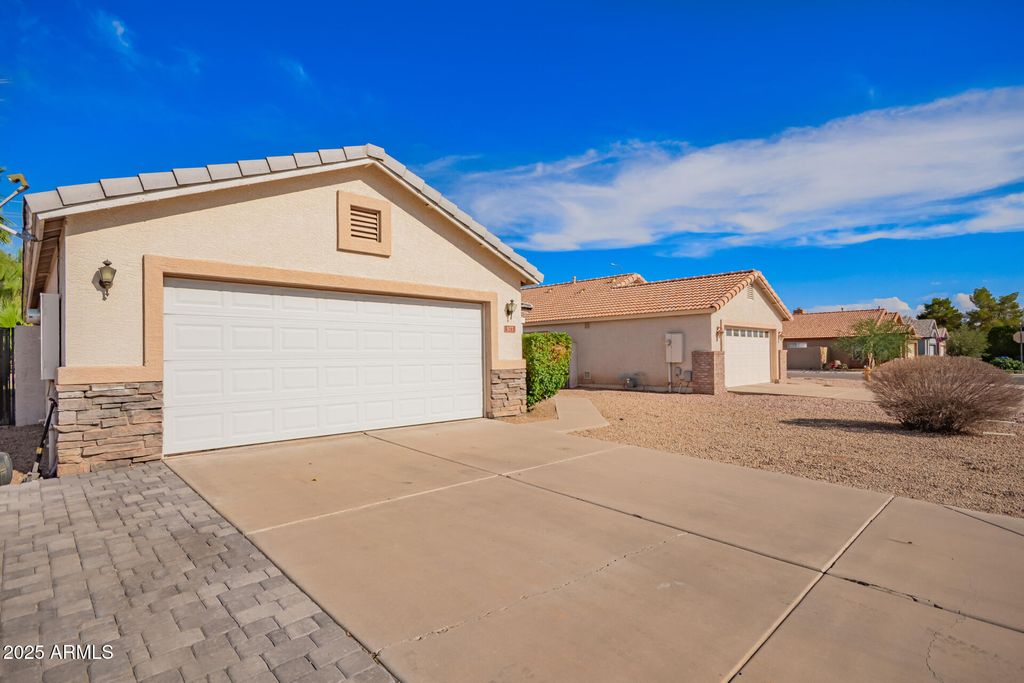 Photo of 577 N Soho Lane, Chandler, AZ 85225 (MLS # 6914977)