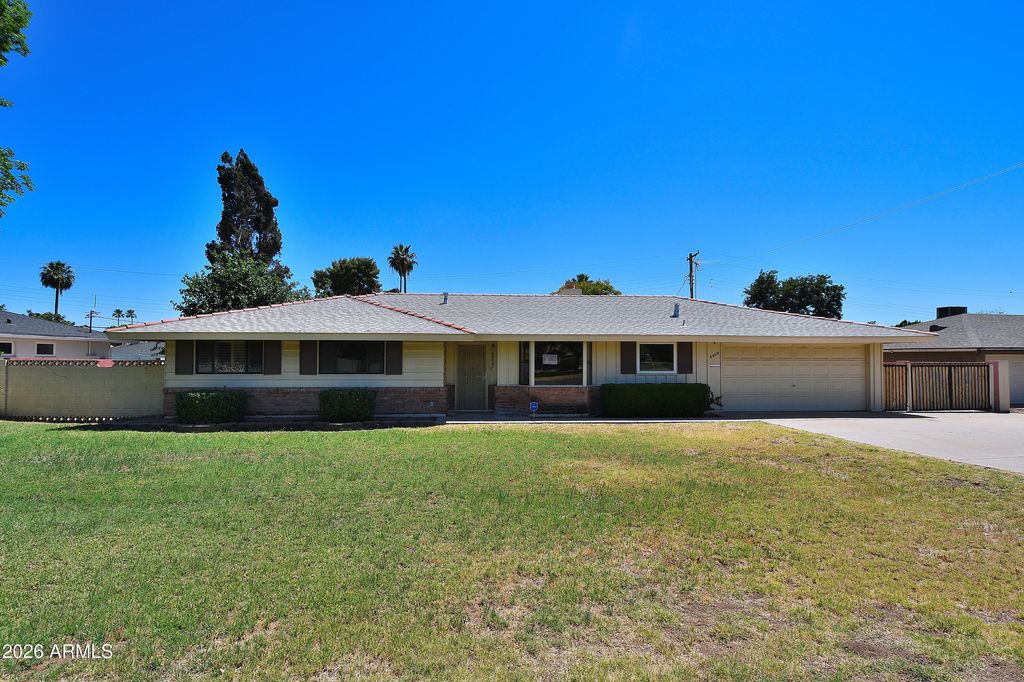 Photo of 4909 E Osborn Road, Phoenix, AZ 85018 (MLS # 7032232)