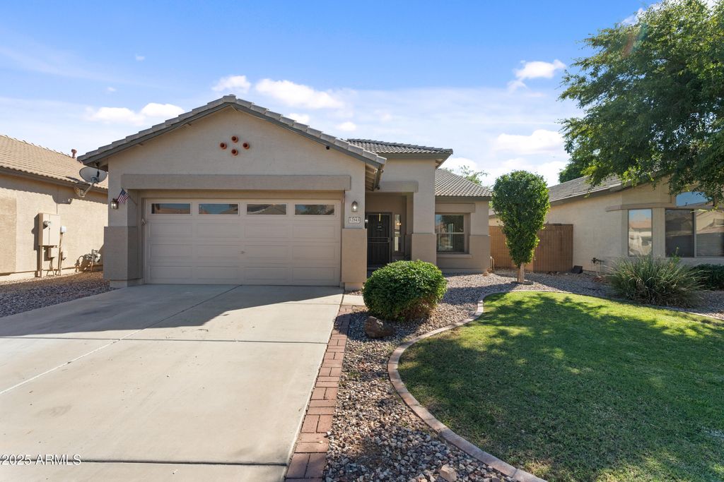 Photo of 12843 W Sells Drive, Litchfield Park, AZ 85340 (MLS # 6931133)